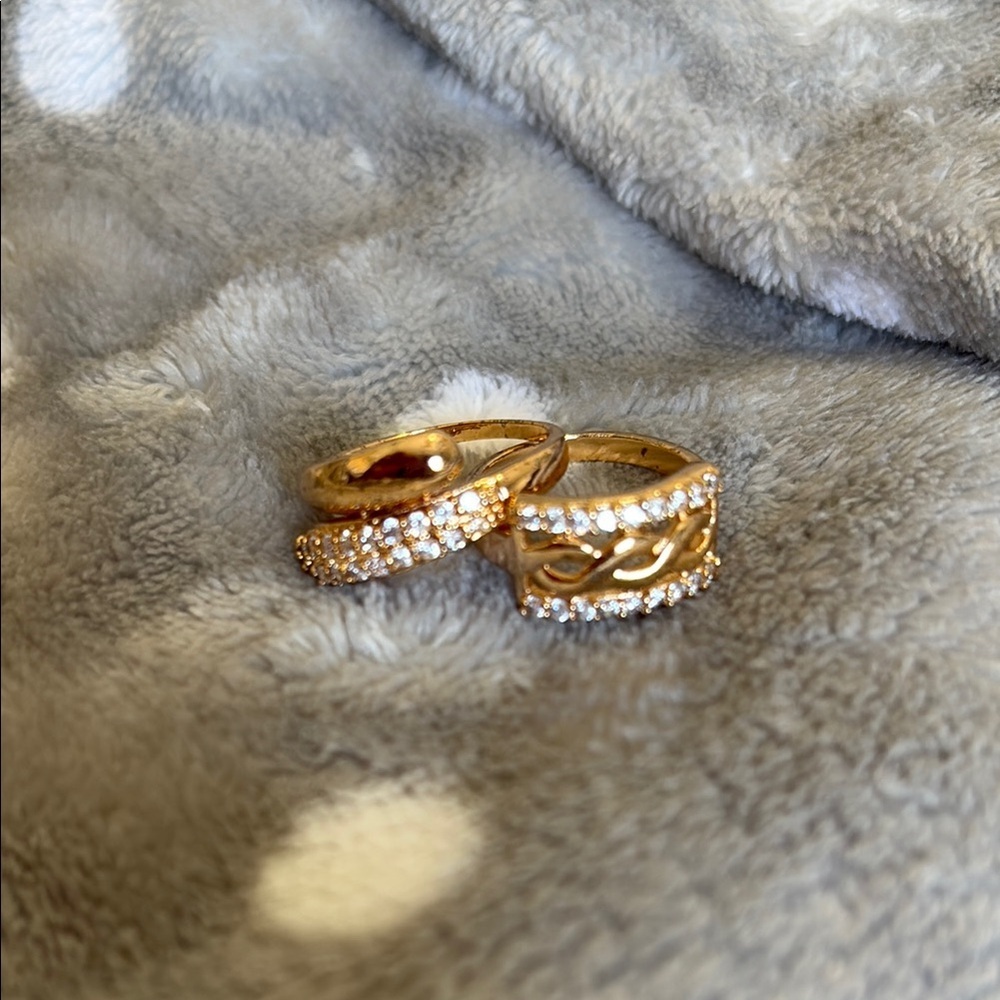Elegant Gold and Crystal Women's Ring Set